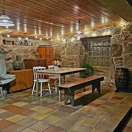 Casa Fonte Rozadas, With Bbq And Garden Сasa de vacaciones Pracíns