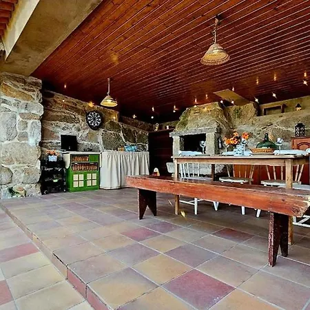 Casa Fonte Rozadas, With Bbq And Garden *
